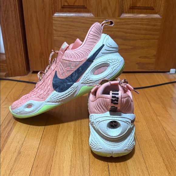 Nike Cosmic Unity - Picture 2 of 2